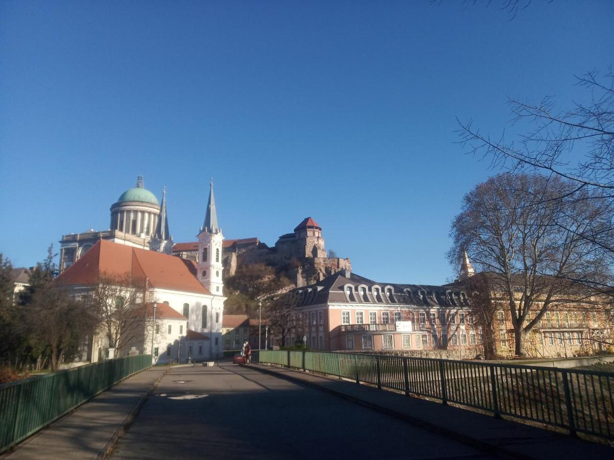 Esztergom Central Exterior foto